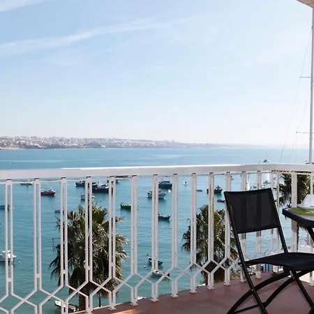 Bay Terrace V 아파트